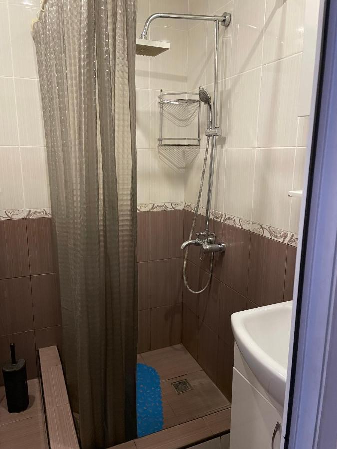 Hotel 7/24 Brovari Kültér fotó